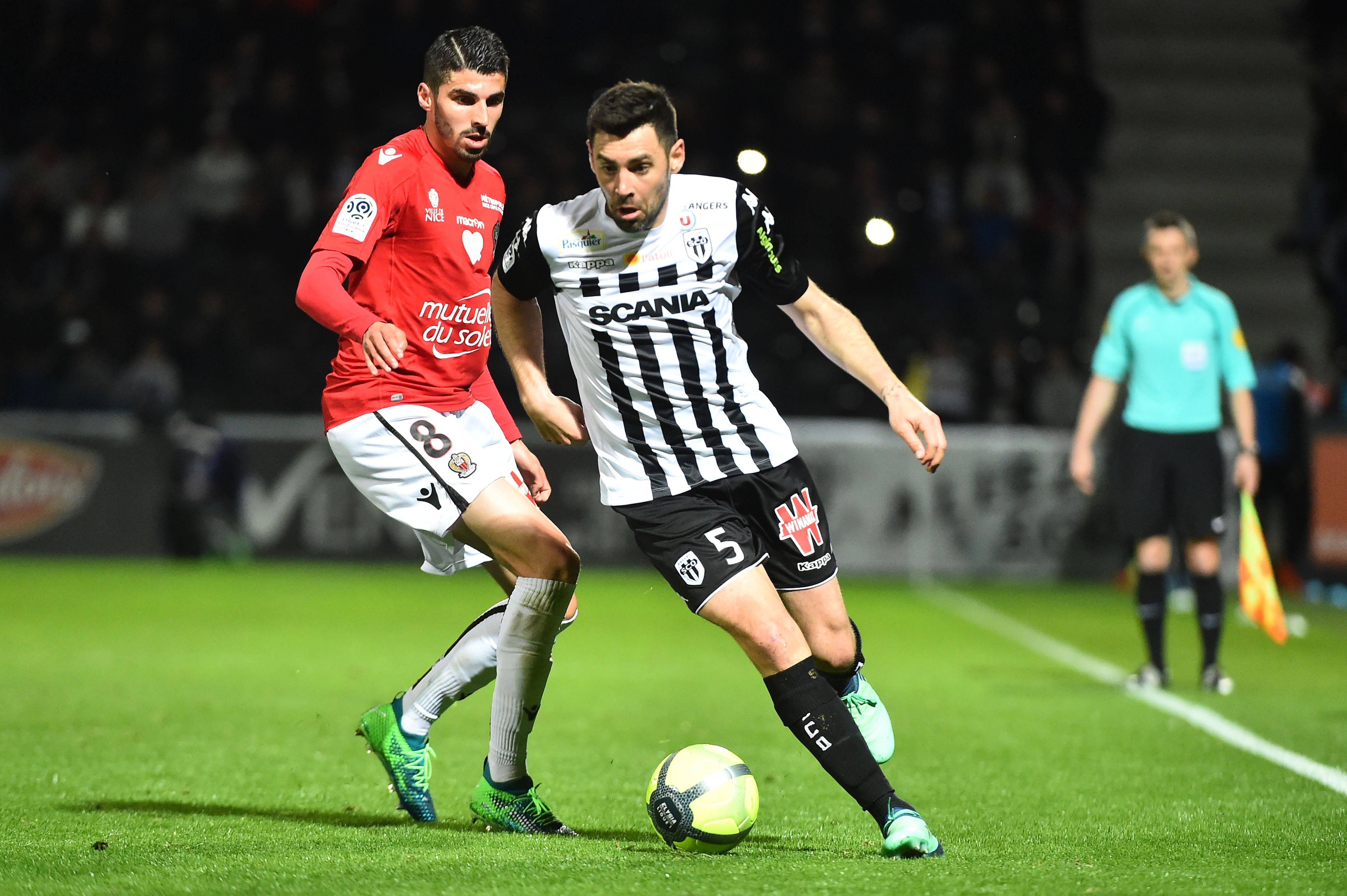 满冠网站 -法甲倒计时；里昂清晨临场应变；细节引发关注；球迷炸锅；赛程密集仍需轮换(法甲弃赛巴斯蒂亚里昂)