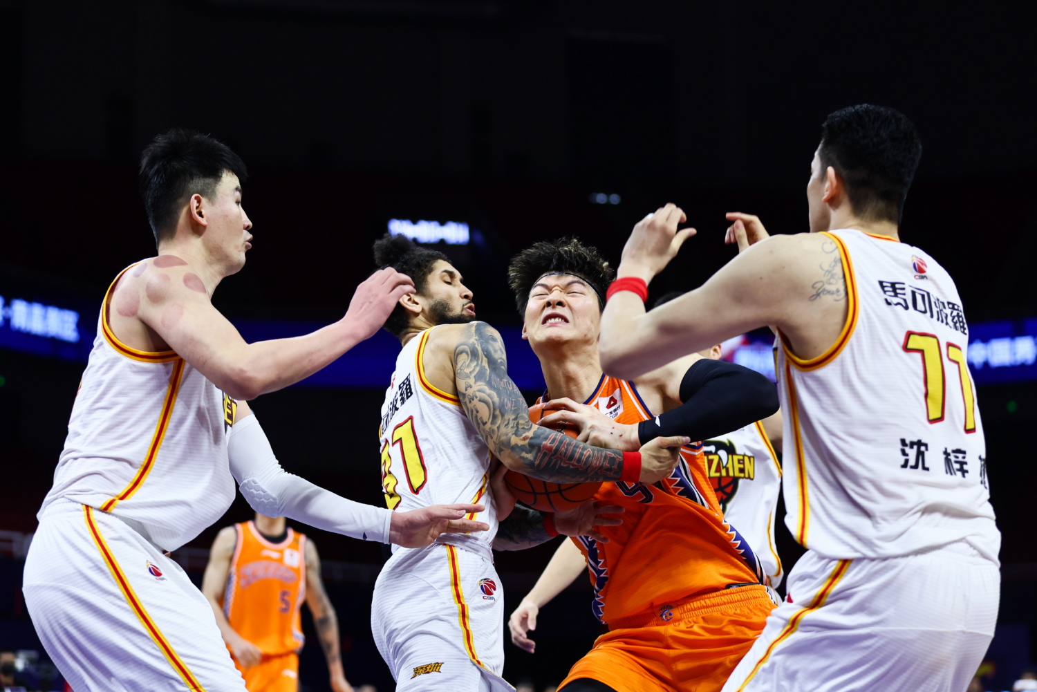 满冠app下载 -上海久事发布备战花絮，国际比赛日篮板制胜，欧联任务艰巨，更衣室氛围转暖(国防部回应美军机南海投不明物品)