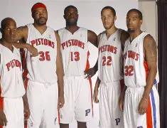 满冠体育 -底特律活塞清晨远射贴柱关键时刻奥兰多魔术备战NBA季后赛,现场解说直呼:尼斯围绕欧篮联远射贴柱的简单介绍