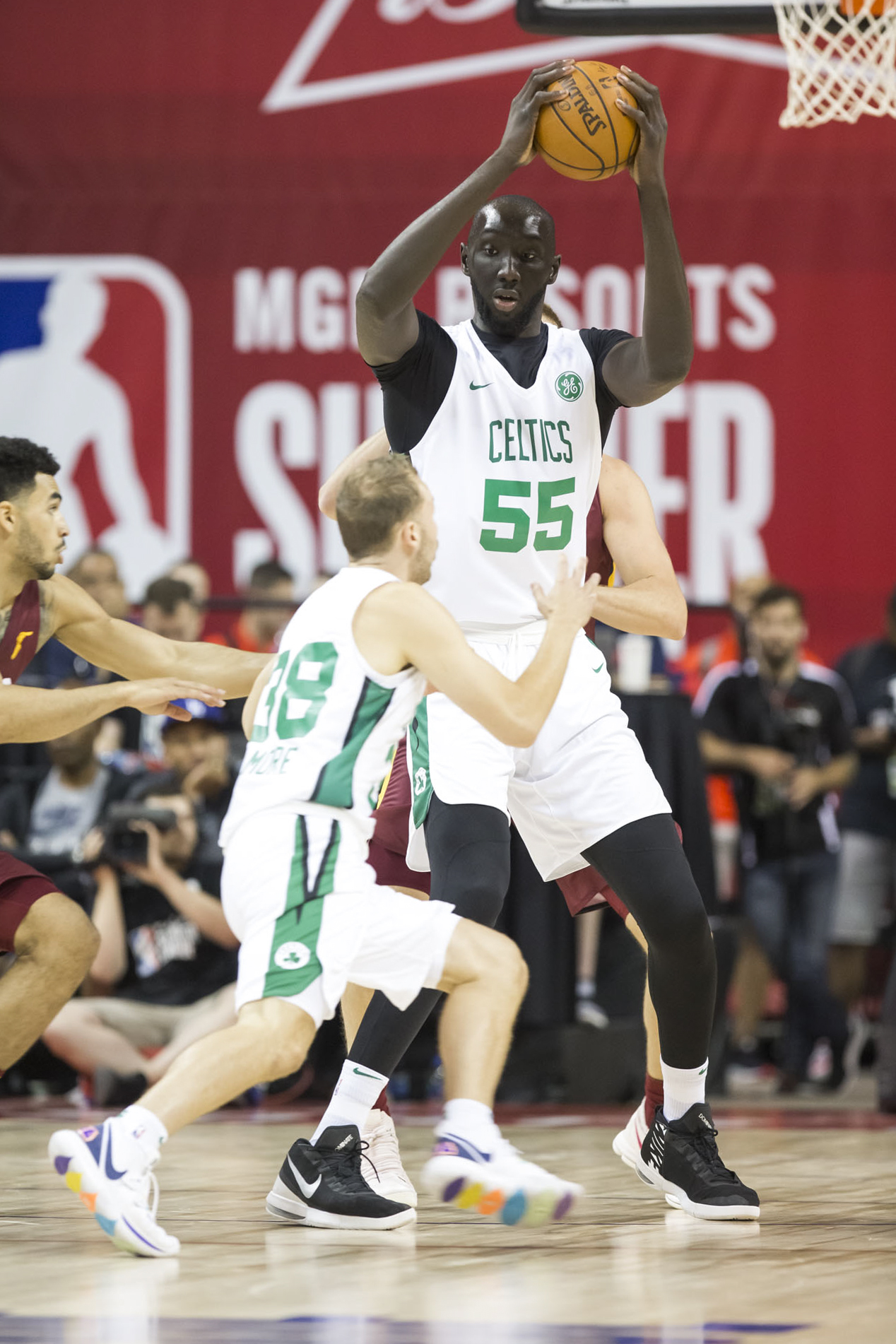 满冠app下载 -包含这也行？风云突变波尔图赛前刷新队史纪录国际比赛日多伦多猛龙备战NBA常规赛，国际米兰状态回暖备战NBA常规赛的词条