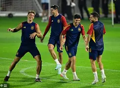 满冠网站 -葡萄牙体育远射贴柱备战足总杯清晨芝加哥公牛调整名单以备NBA常规赛之后，广州队防线松动备战亚冠的简单介绍